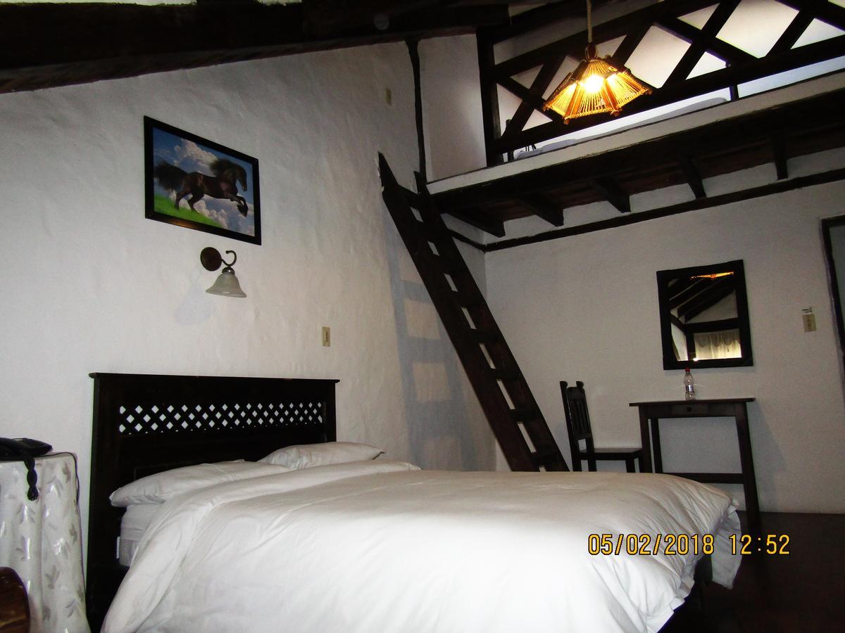 Hotel Bambu Riobamba Exterior foto